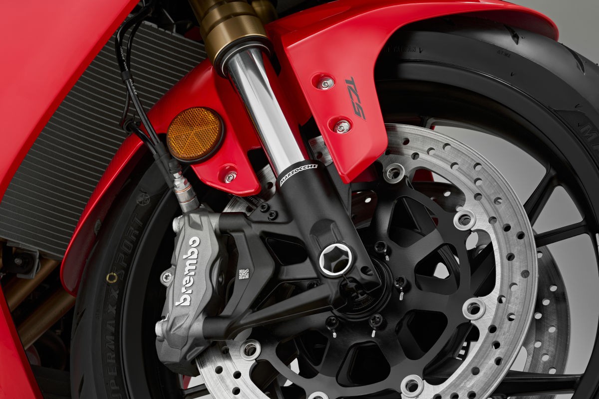 SRK800RR: QJ Motor entra nel mercato delle sportive